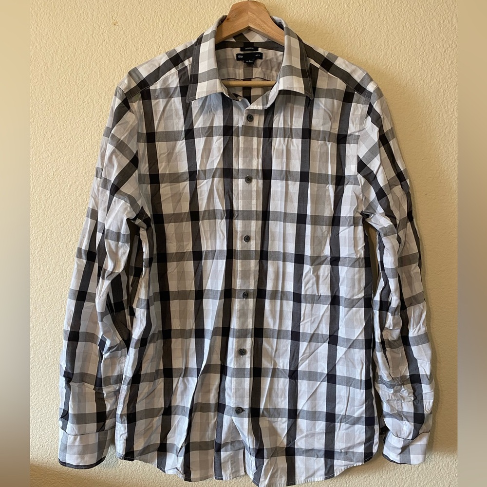 Men's Black and White Checkered Shirt
